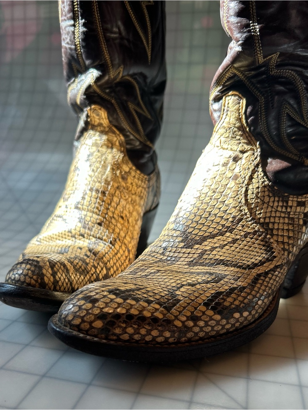 Vintage Dan Post Python Natural Snakeskin Embroidered Brown Cowboy Western Boots